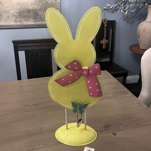 New Metal Easter Bunny Decor